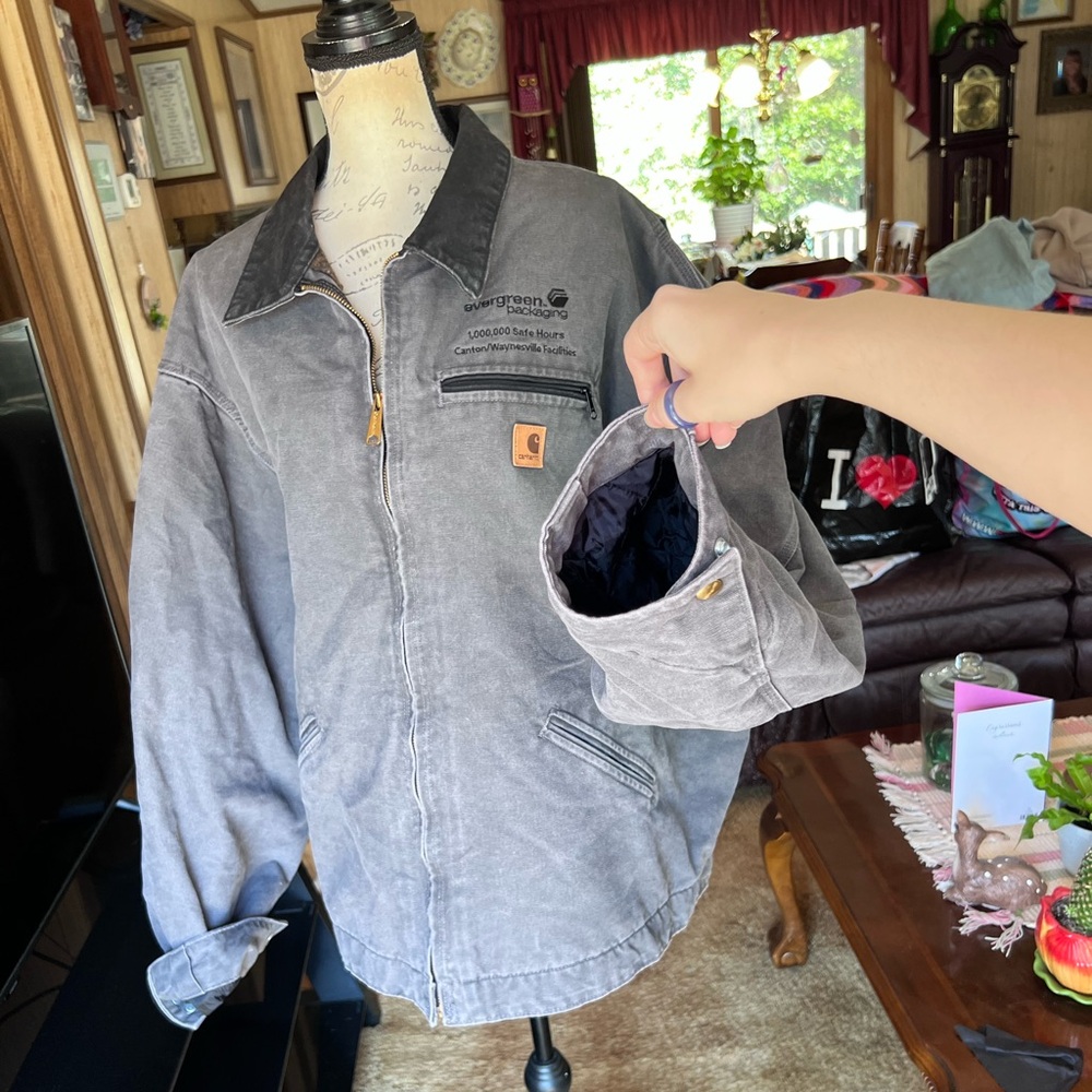 Carhartt J97 Detroit Jacket in the color Gravel (GVL), manufactured in June 2006 - Picture 15 of 17